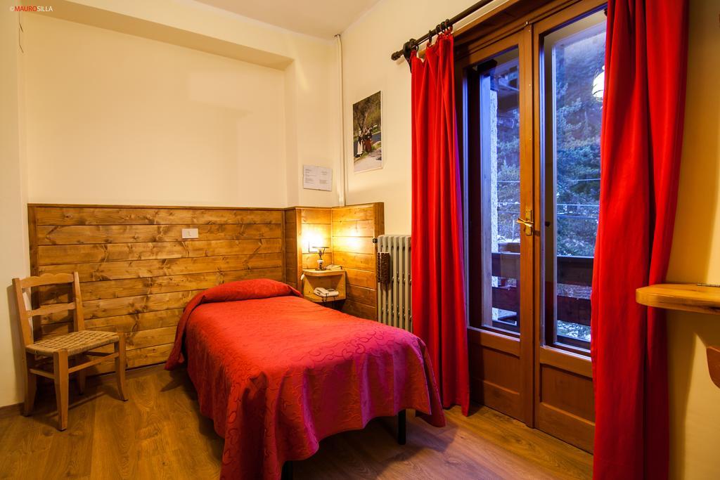 Hotel Garni Mille Pini Scanno Chambre photo